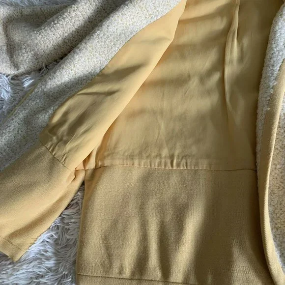 vintage Paris Llilli Ann blazer  yellow tweed size Medium based on measurements - Picture 7 of 7